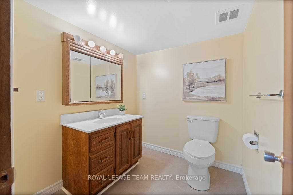 330 Shipman Drive photo 32