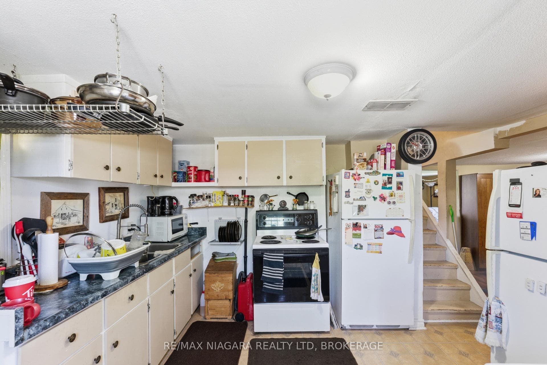 5 Birch Lane photo 3