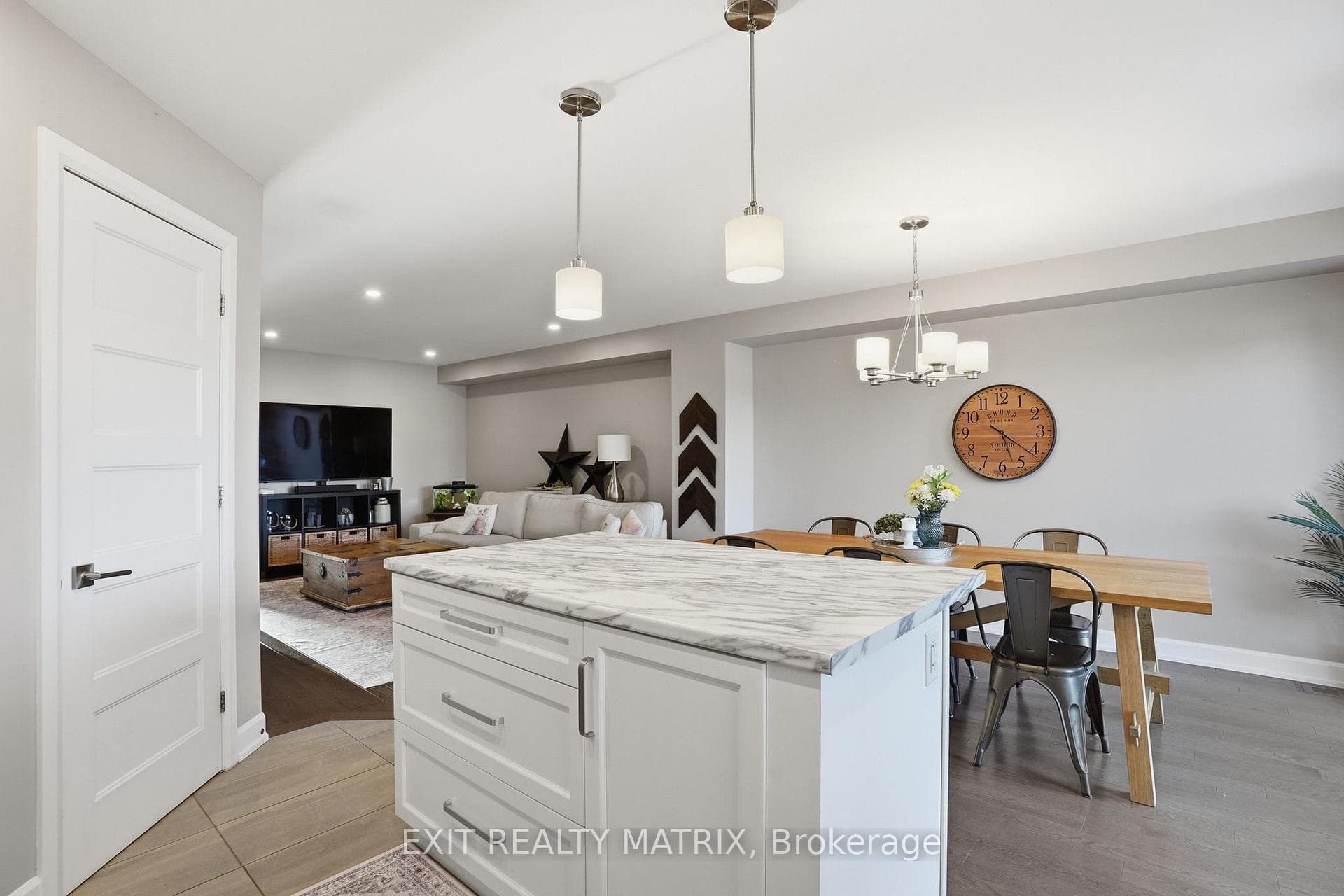 154 Argile Street photo 12
