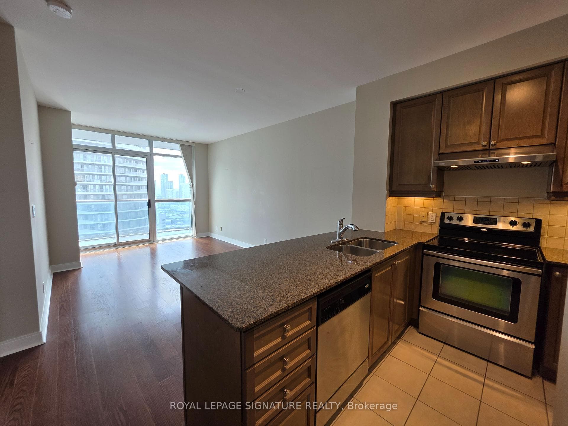 80 Absolute Avenue Unit 3106 photo 5