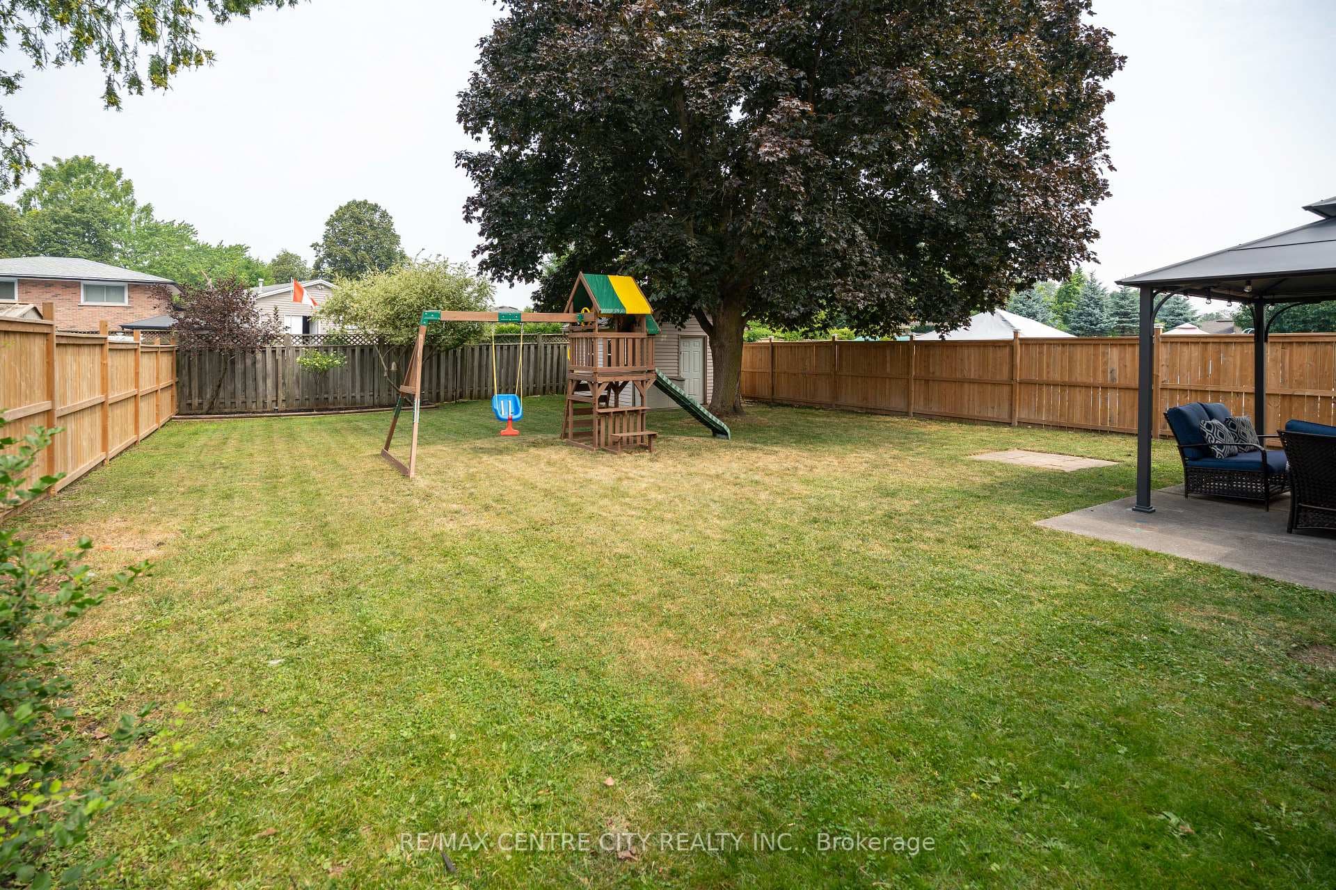 366 Hudson Drive photo 41