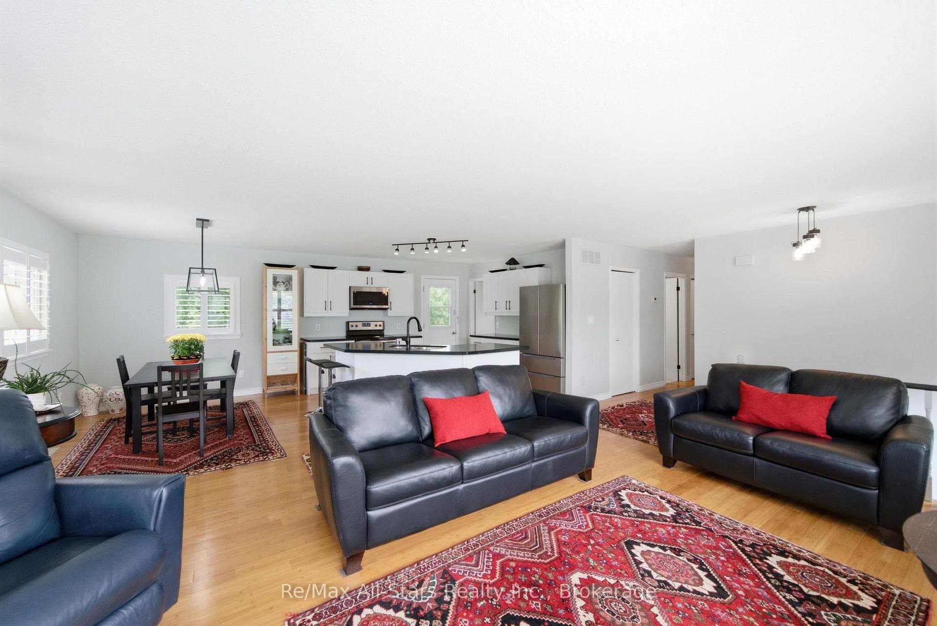 1781 Scugog Street photo 15