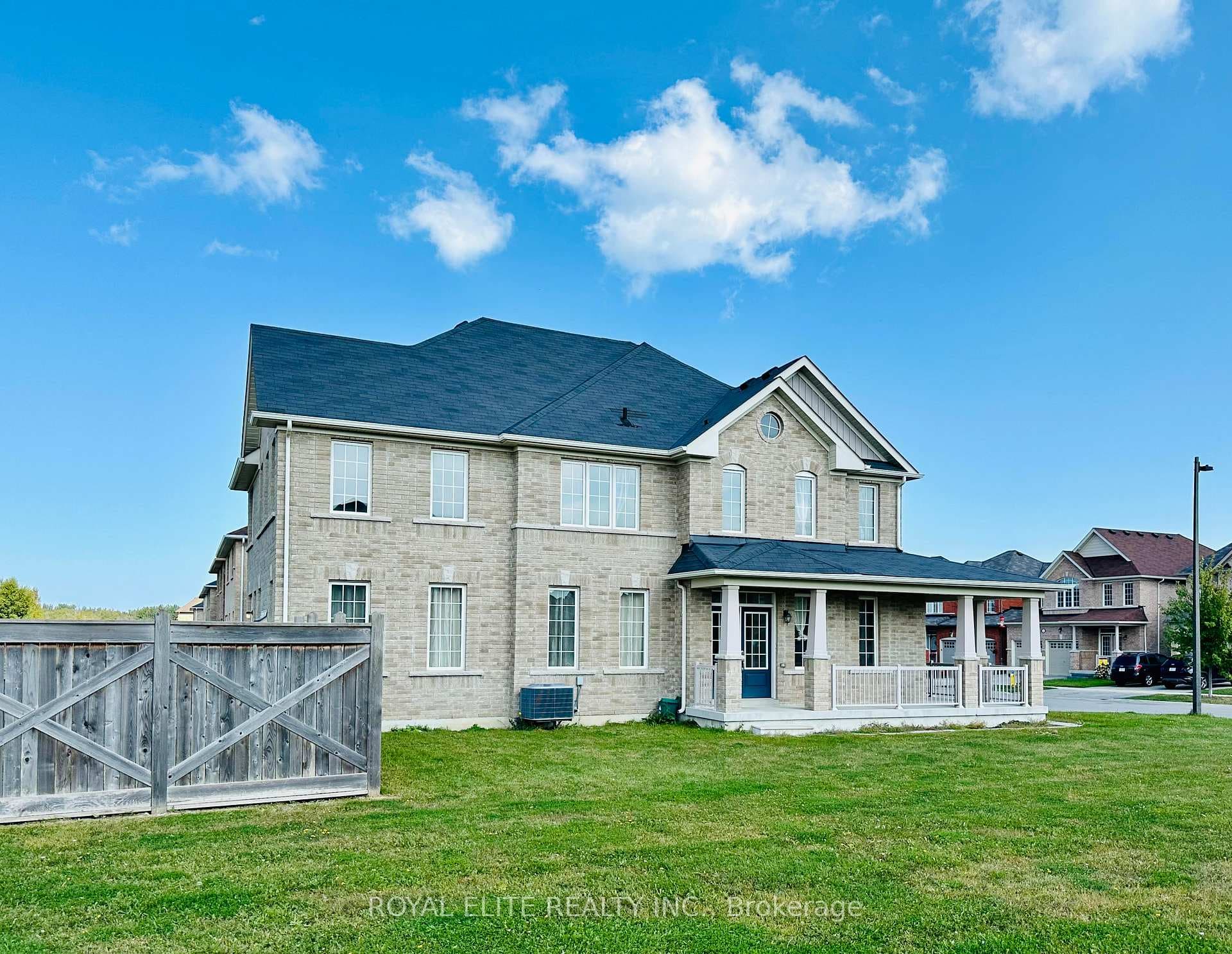52 Lampkin Street photo 3