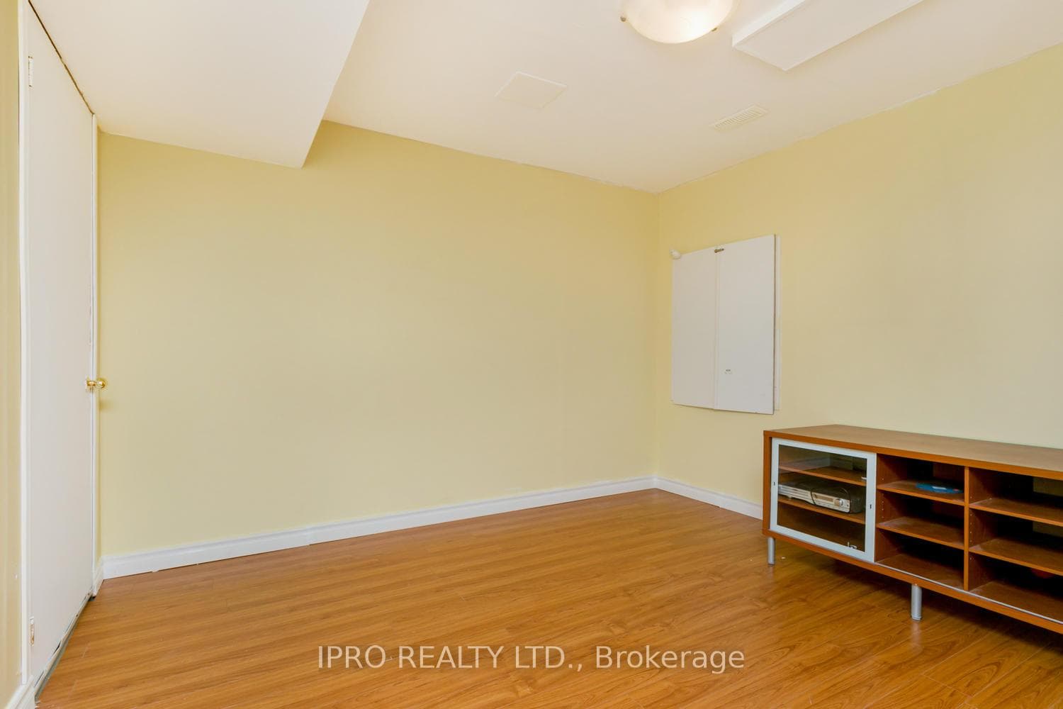 6210 Miriam Way photo 17