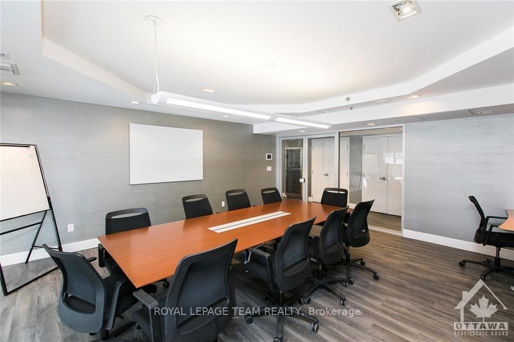 300 Lisgar Street Unit 306 photo 21