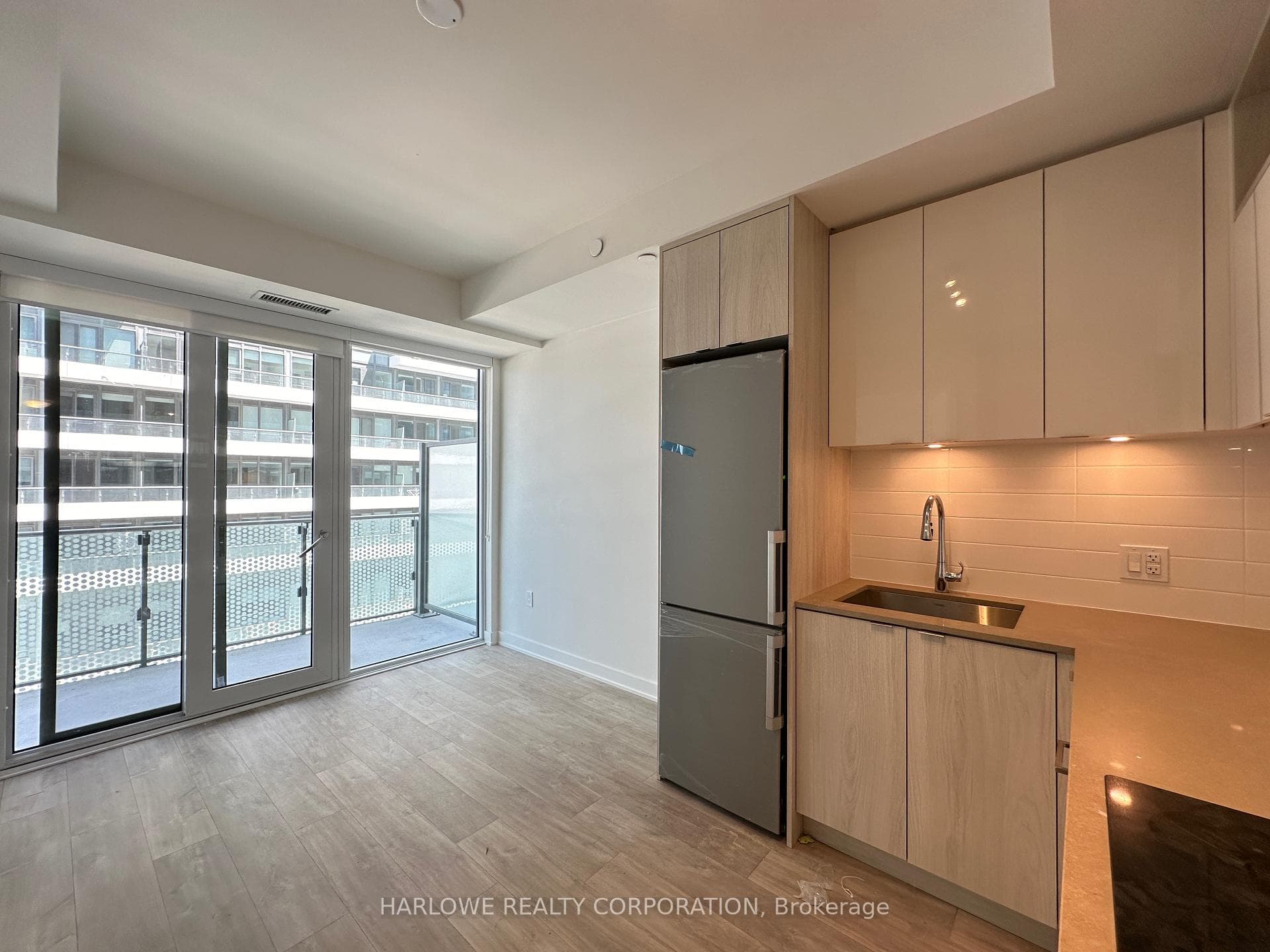 135 Lower Sherbourne Street Unit 2118 W photo 4