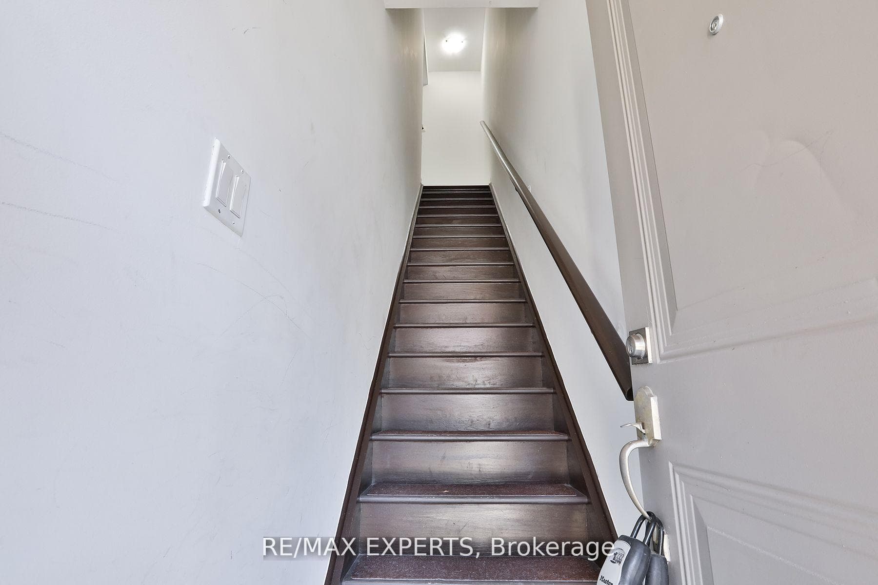 105 Kayla Crescent Unit 16 photo 2