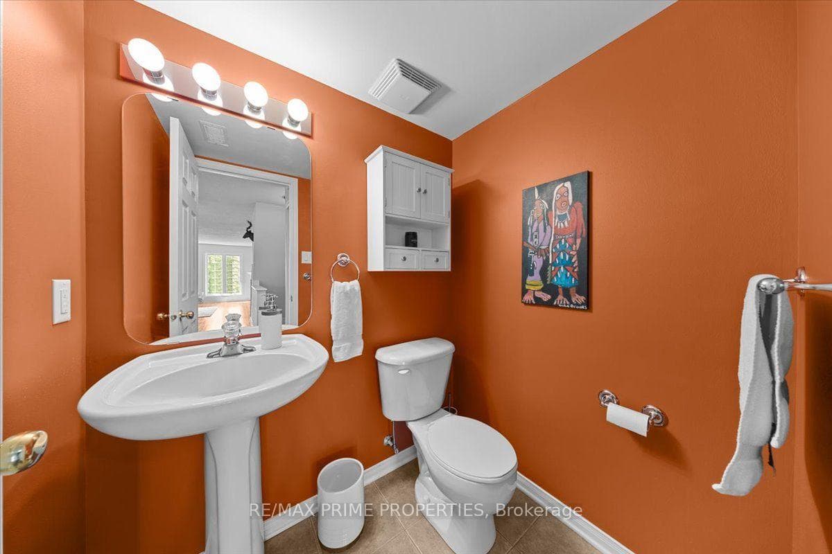 793 Longfields Drive photo 26