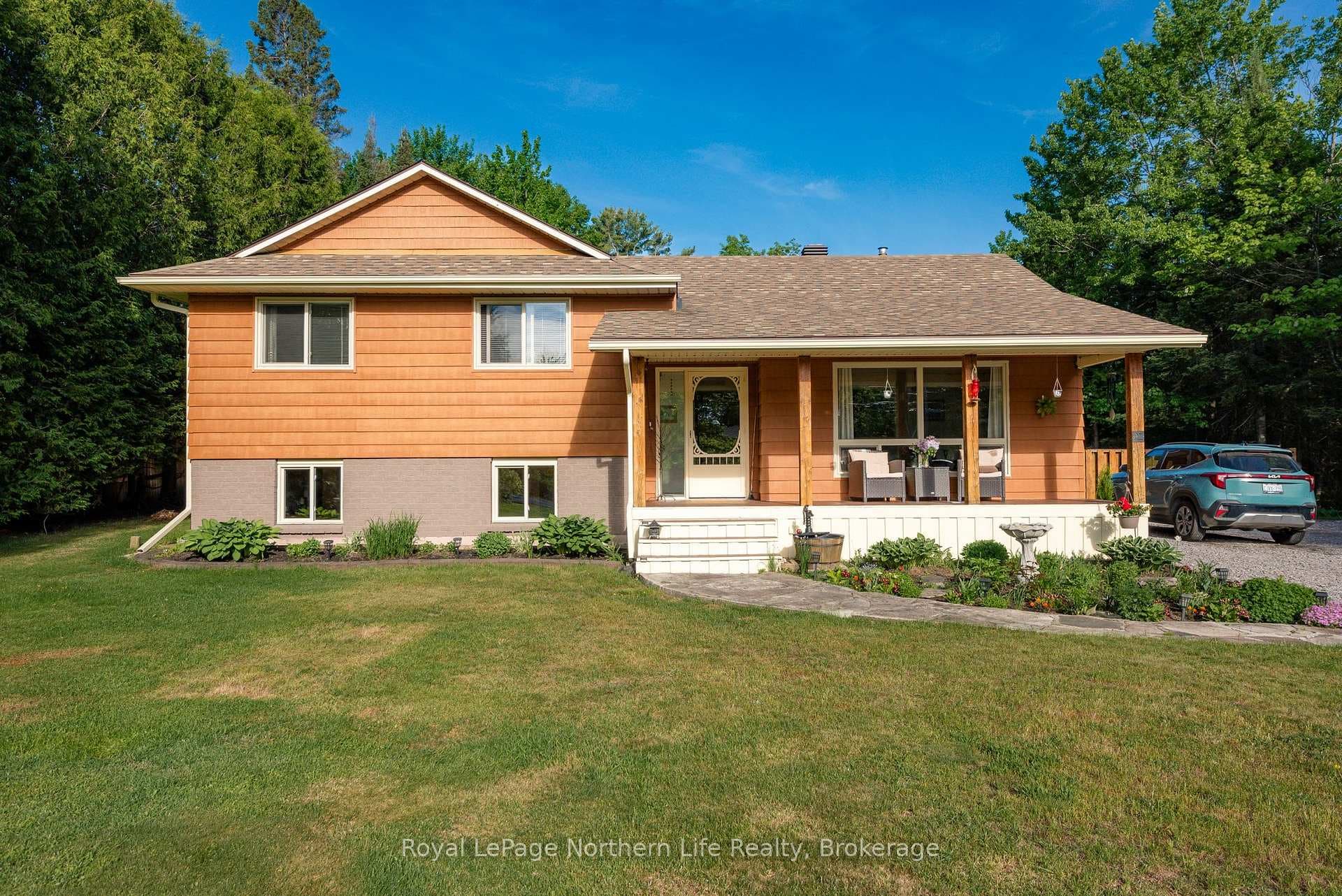 Fabulous curb appeal