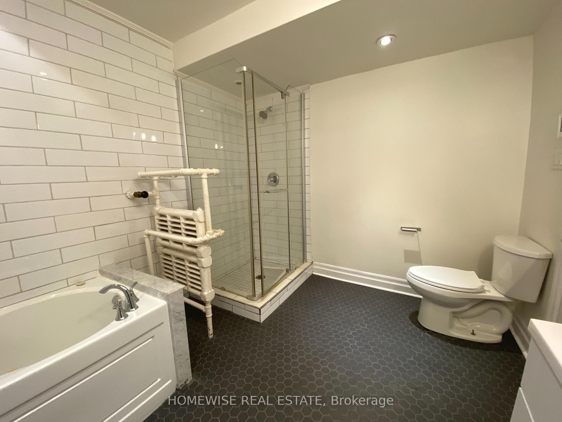20 Triller Avenue Unit 1 photo 8