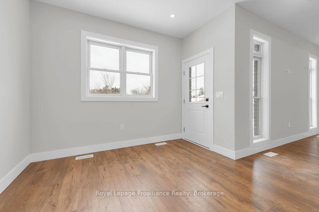 8 Dunmor Street photo 21