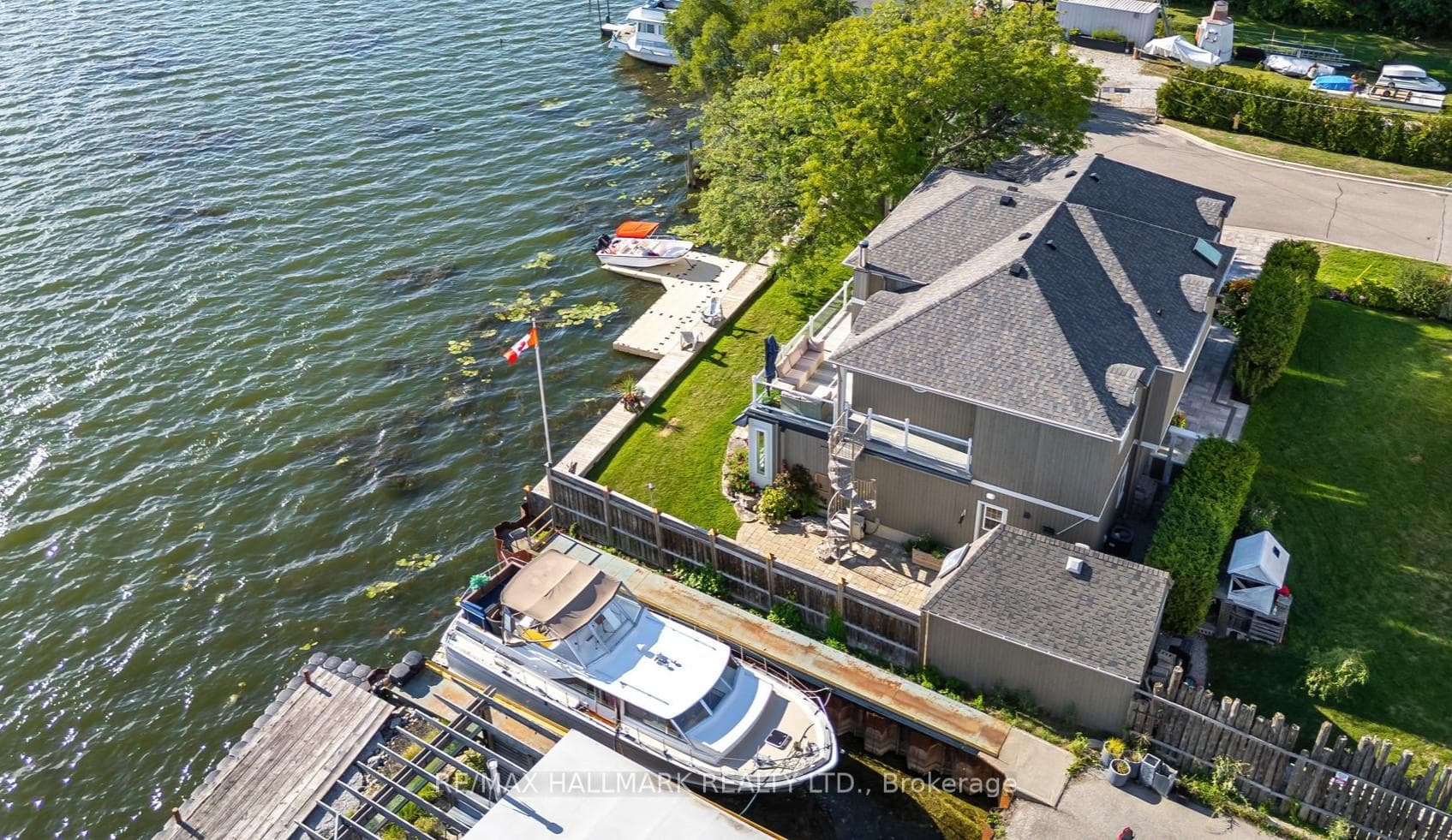 1275 Wharf Street photo 3