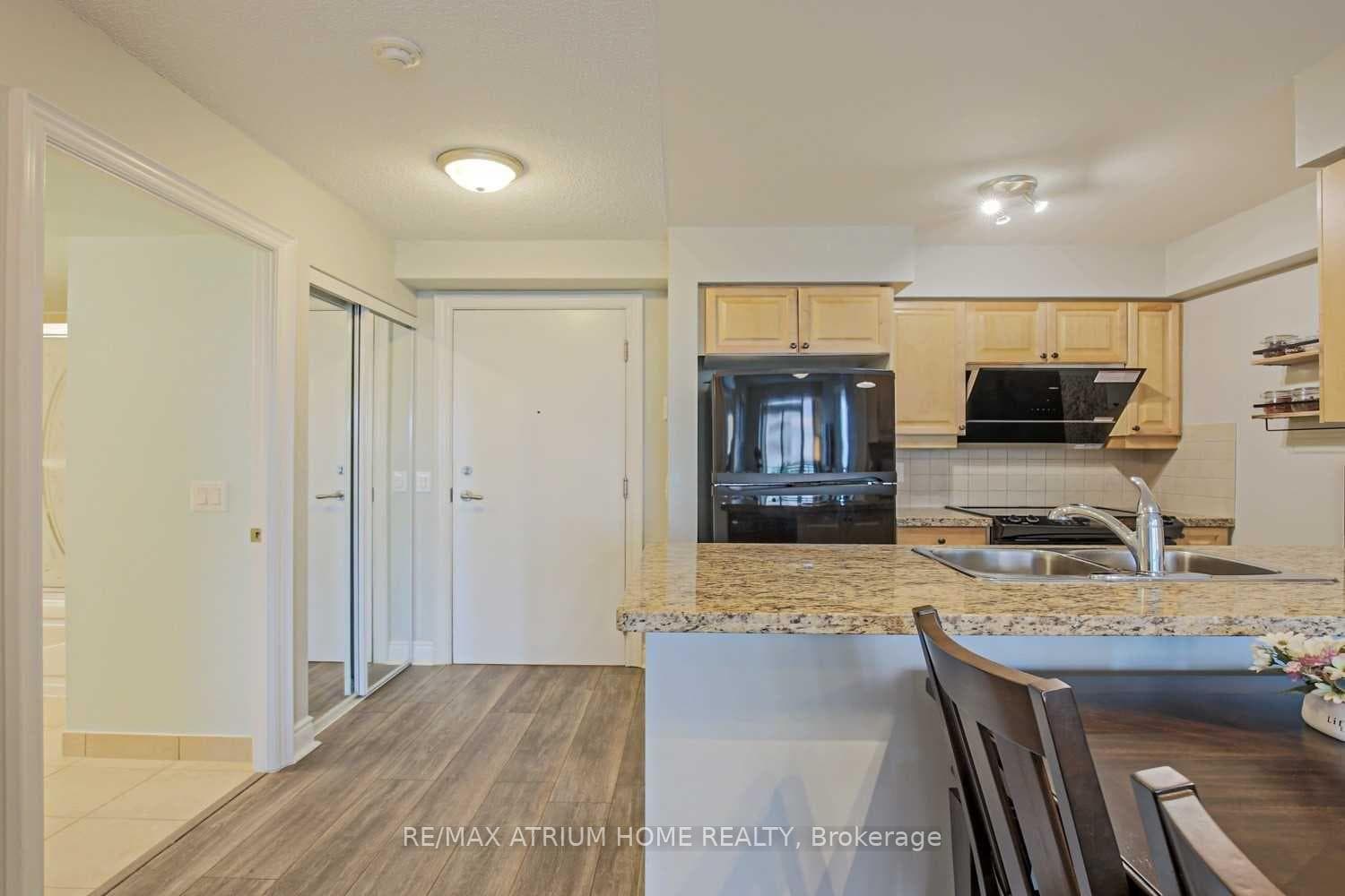 25 Greenview Avenue Unit 621 photo 4