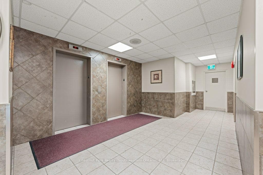358 Waterloo Avenue Unit 407 photo 12