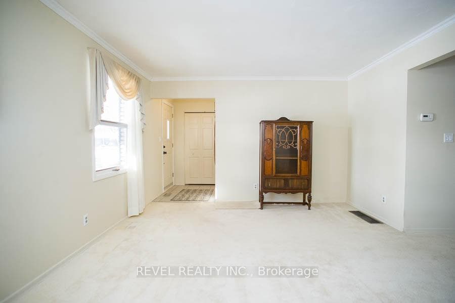 15 Burdock Boulevard photo 7