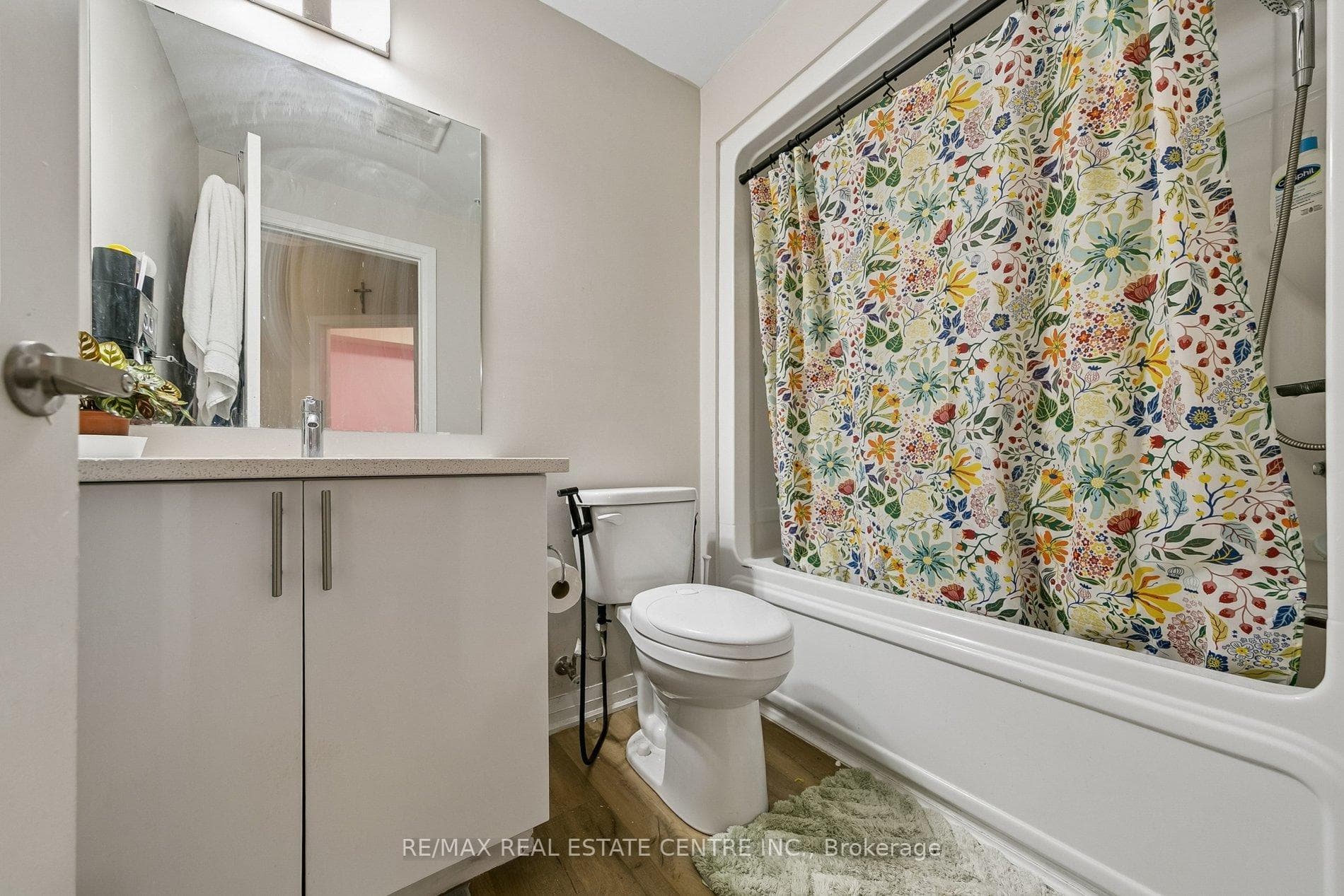 610 Farmstead Drive Unit 102 photo 18