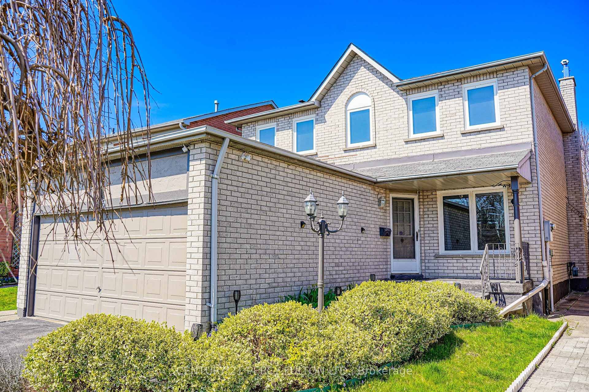 1525 Sturgeon Court photo 2