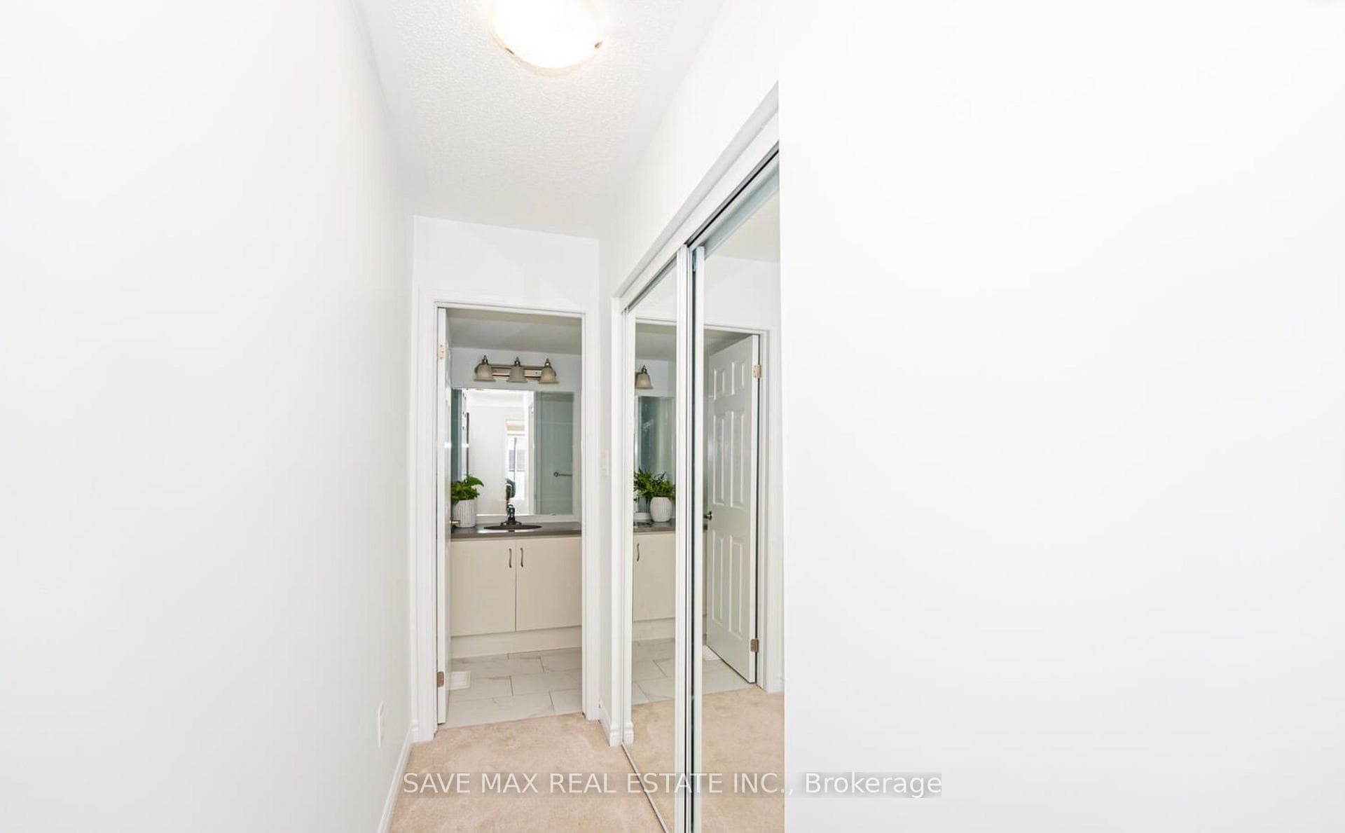2787 Eglinton Avenue Unit 335 photo 10
