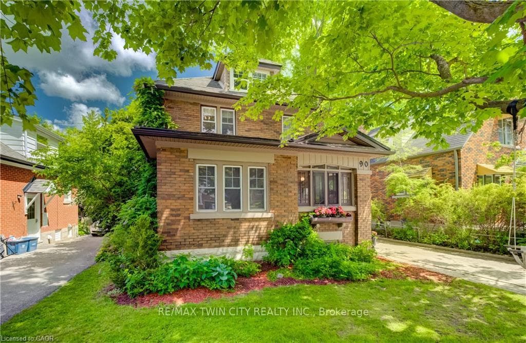 90 BROCK Street photo 2