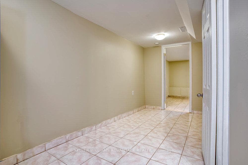 218 Broadview Avenue photo 32