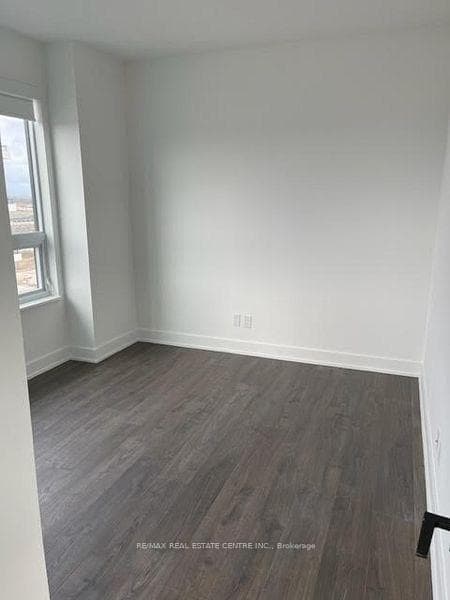 2481 Taunton Road Unit 1202 photo 5
