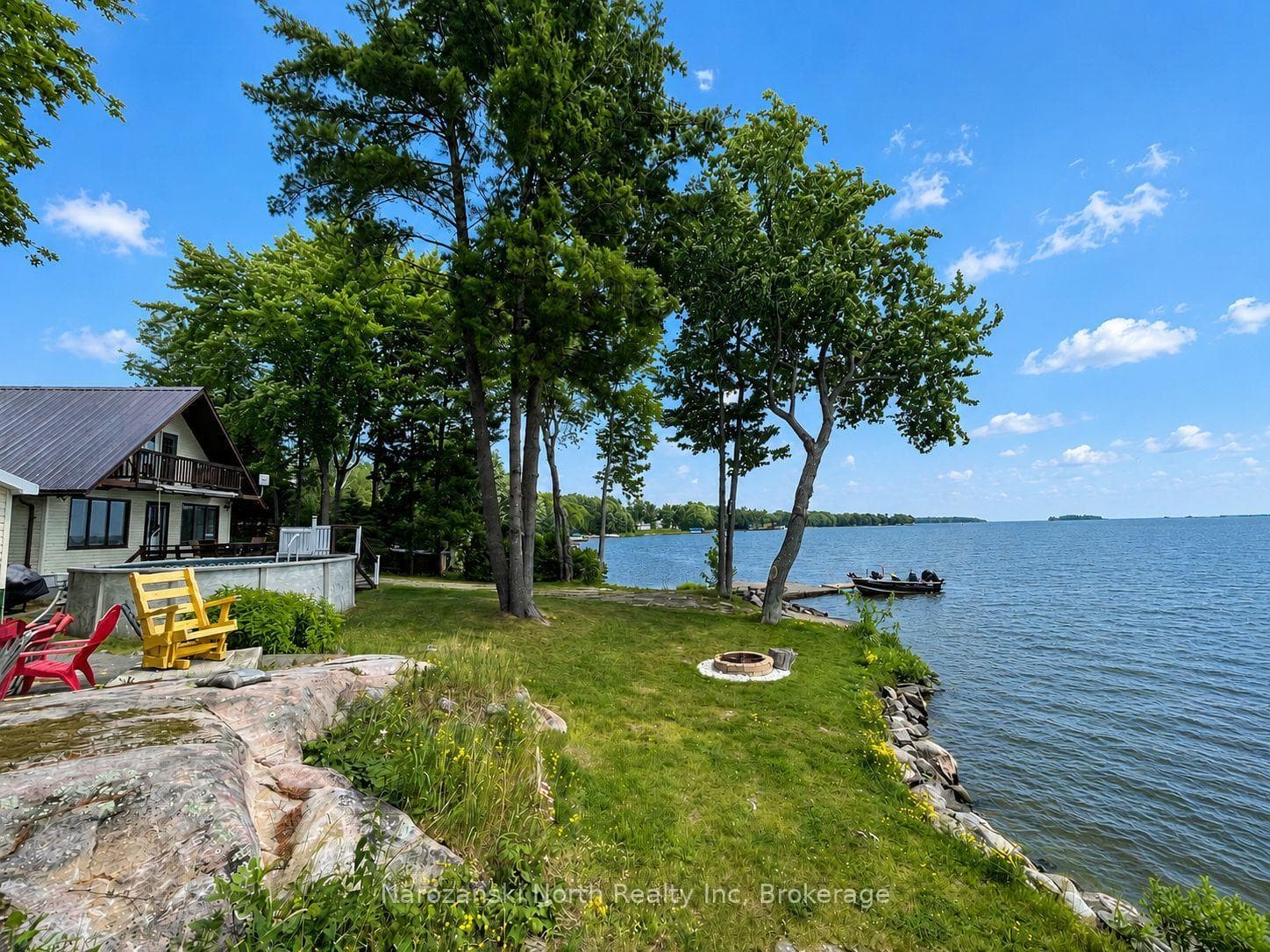 151B Du Lac Avenue photo 1