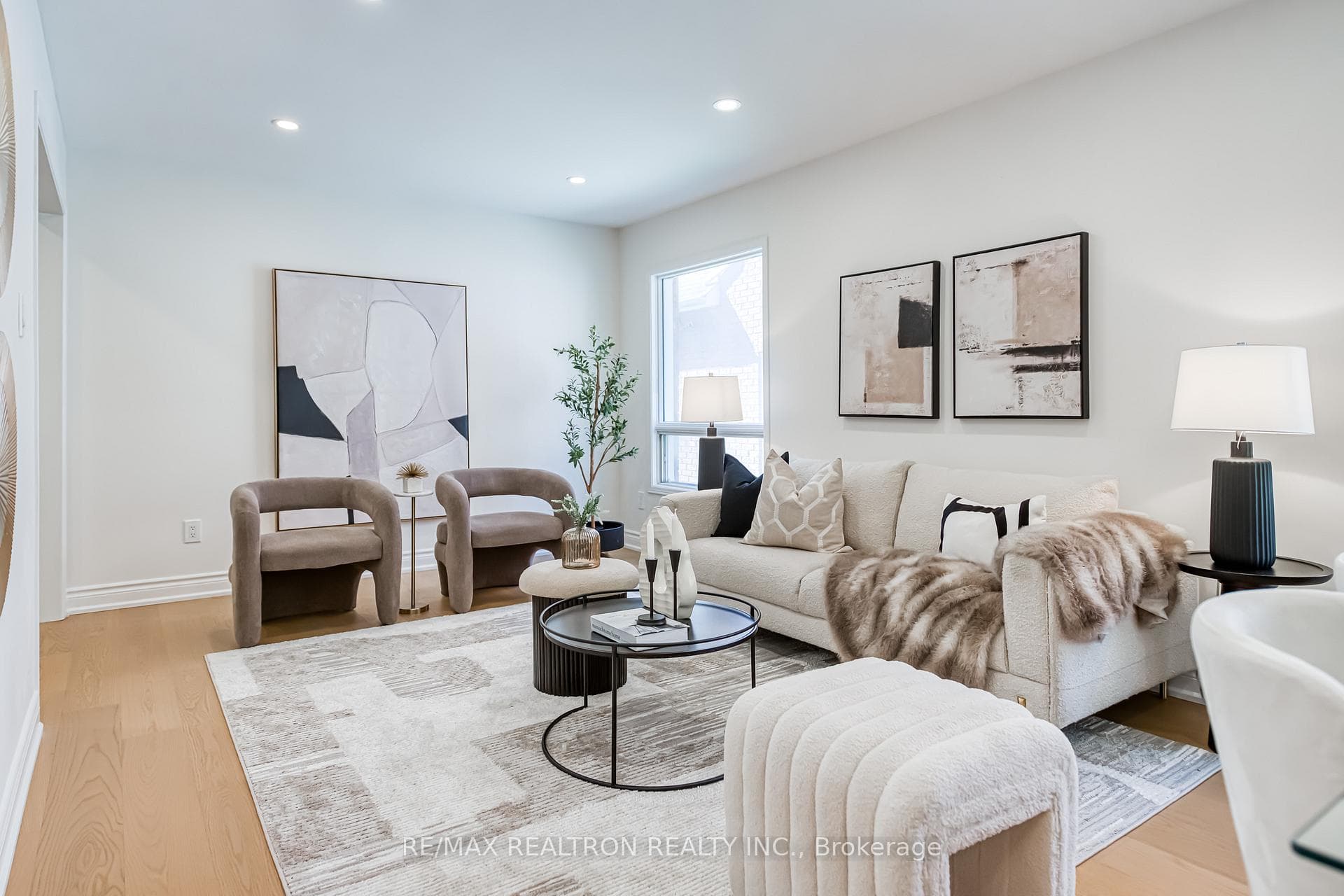 24 Rawlings Avenue photo 4