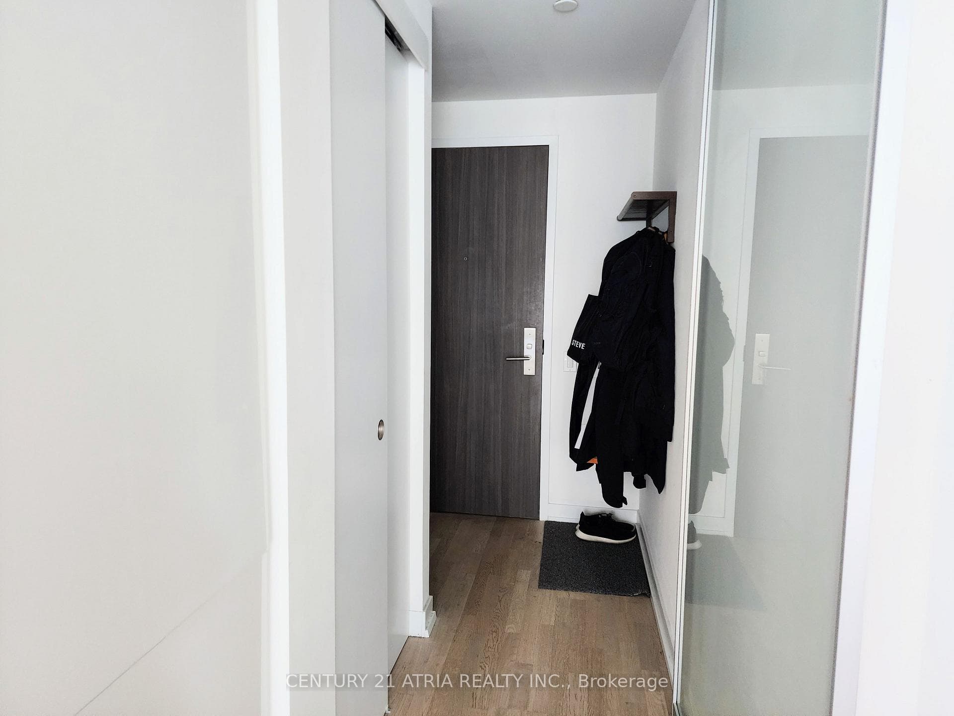 185 Roehampton Avenue Unit 2502 photo 5