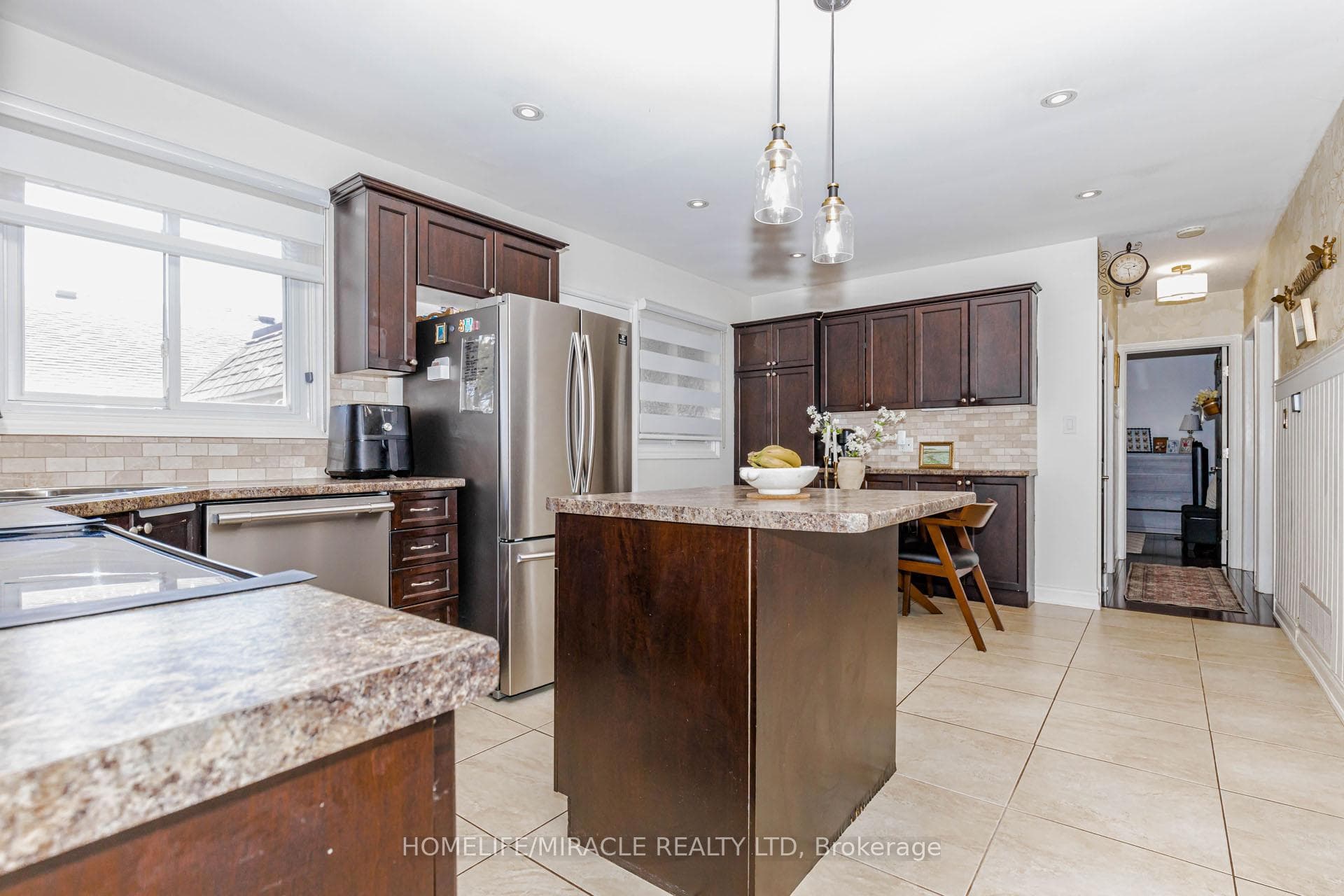 403 Delrex Boulevard photo 11