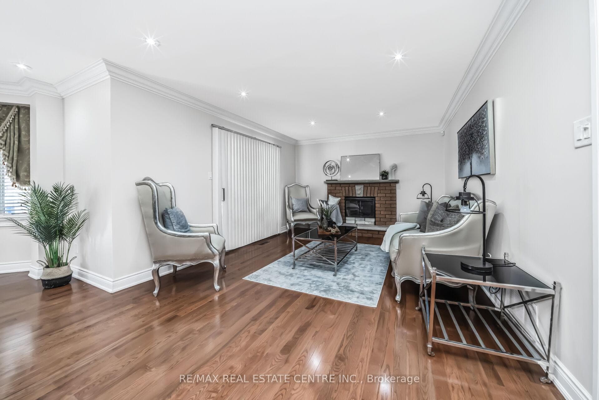 11 Moorehead Crescent photo 14