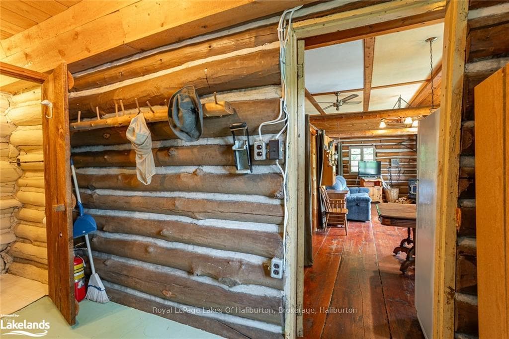 1445 OXBOW LAKE Road Unit 2 photo 24