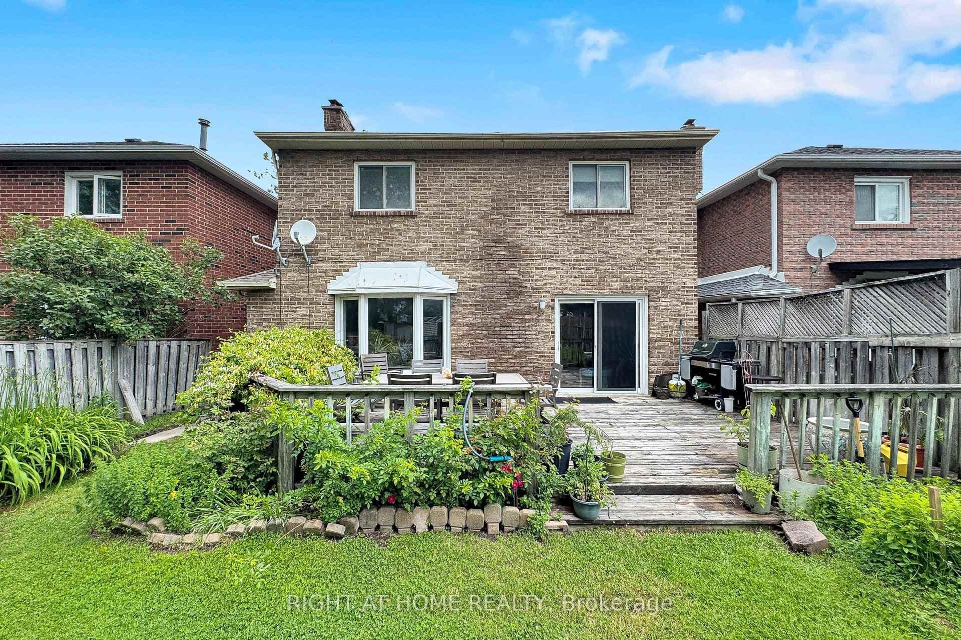 103 Heatherton Way photo 49