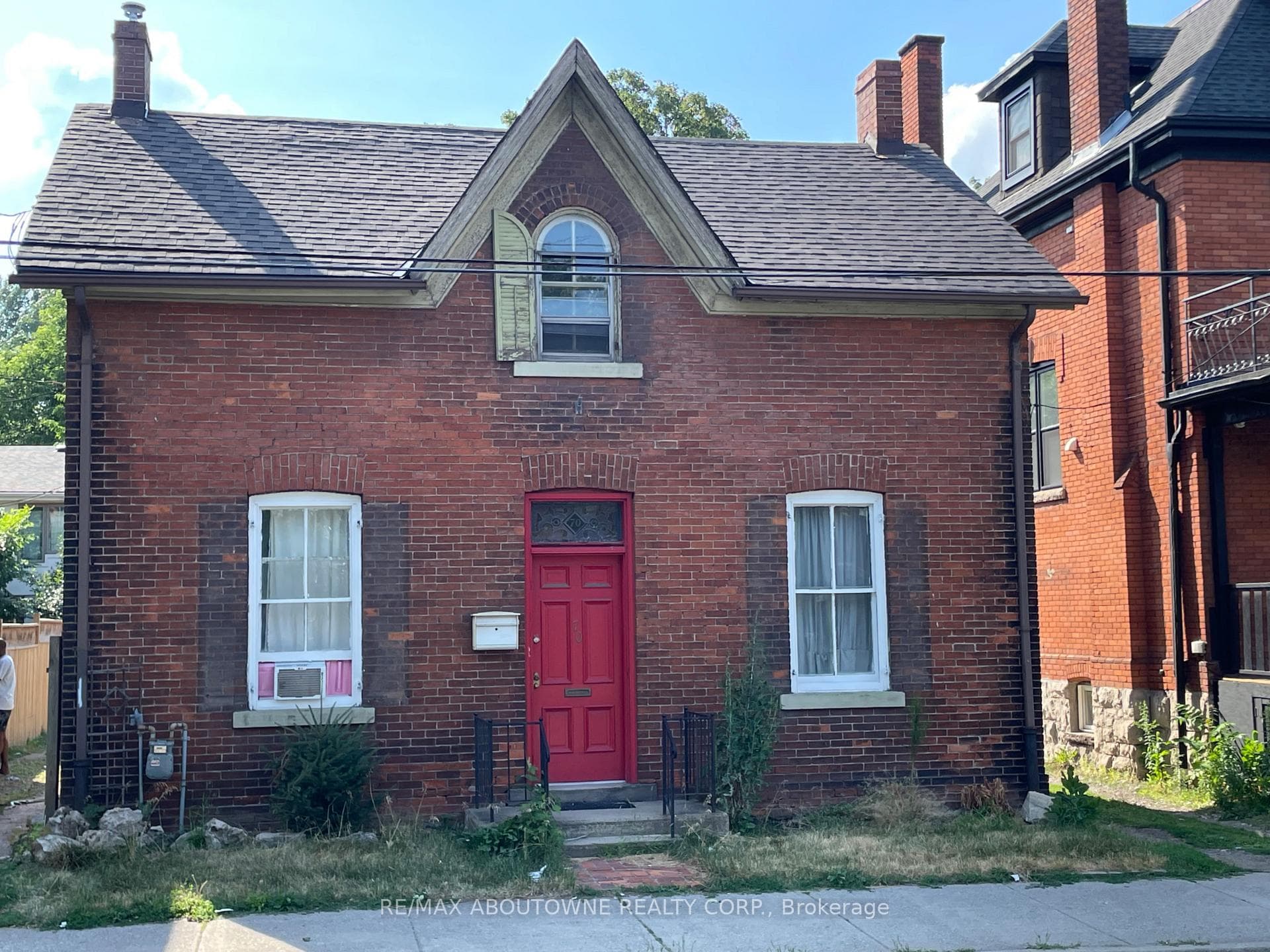 70 Wellington Street photo 1