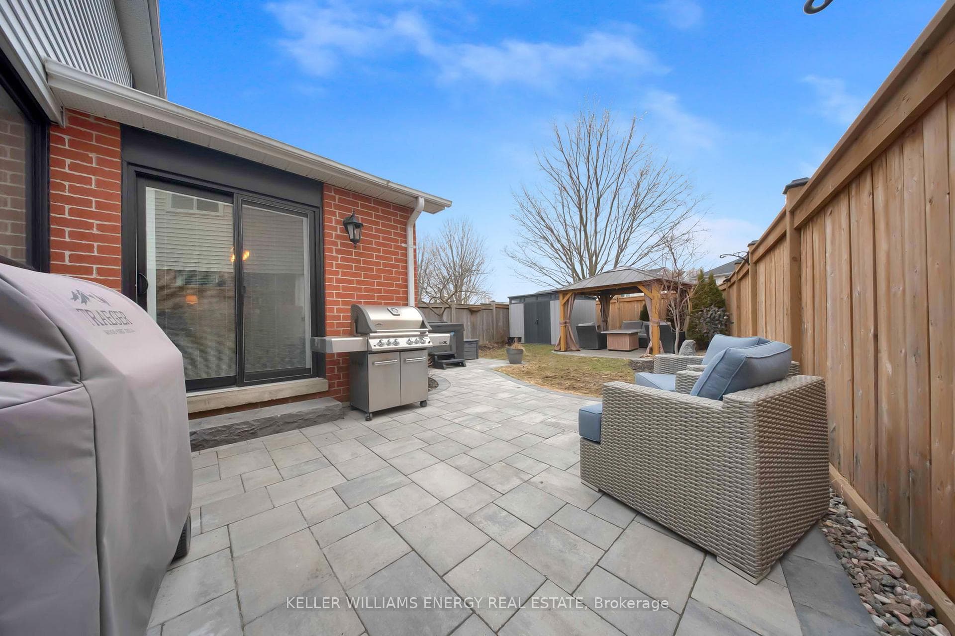 20 Hearthstone Crescent photo 4
