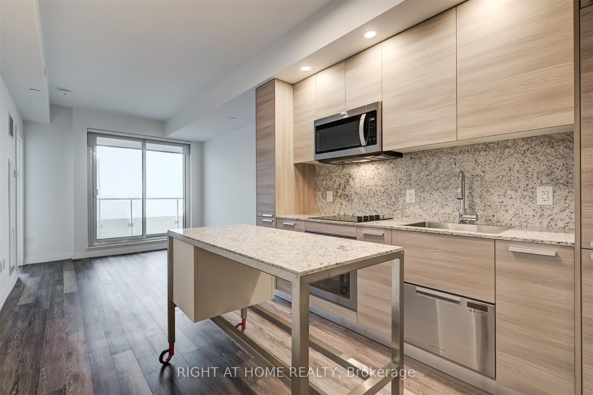 75 Canterbury Place Unit 2803 photo 1