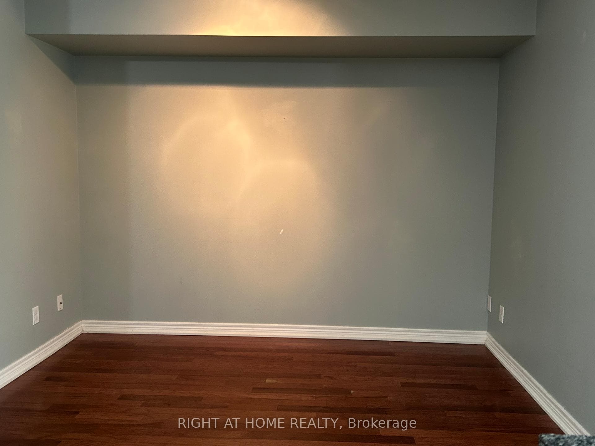 30 Grand Trunk Crescent Unit 1515 photo 8