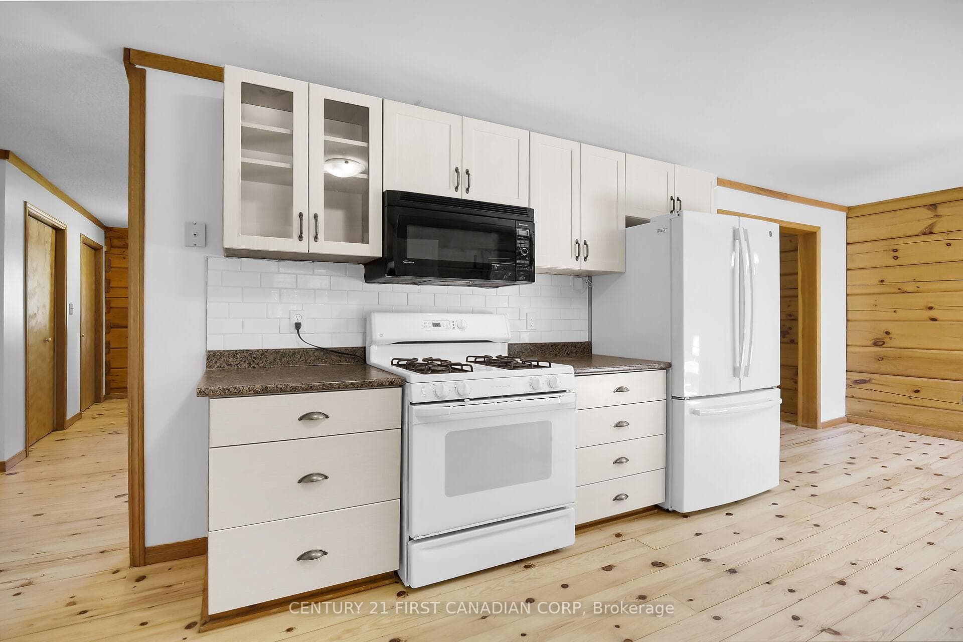 9883 Elizabeth Street photo 16