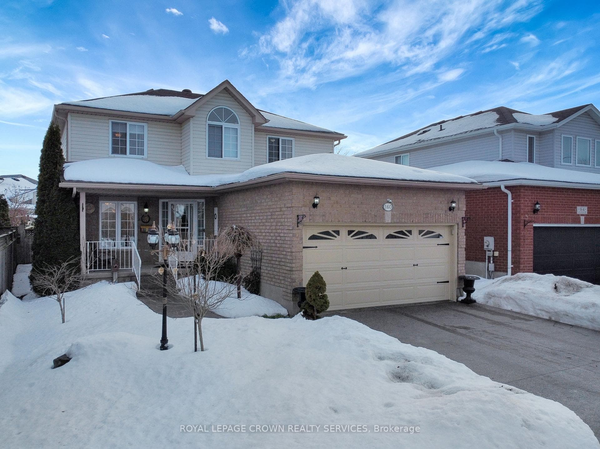160 Gatehouse Drive photo 2