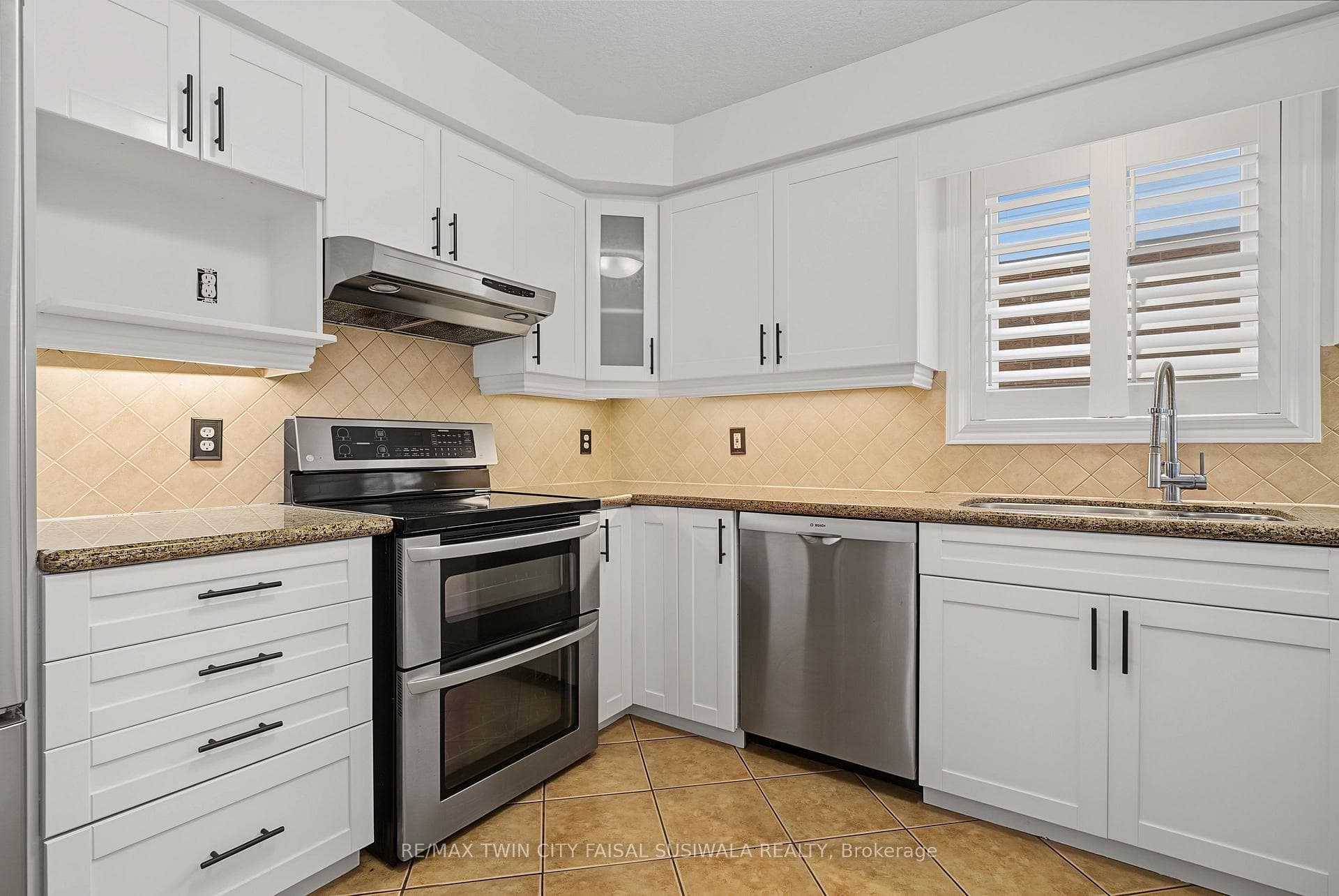 36 Foxmeadow Road photo 12