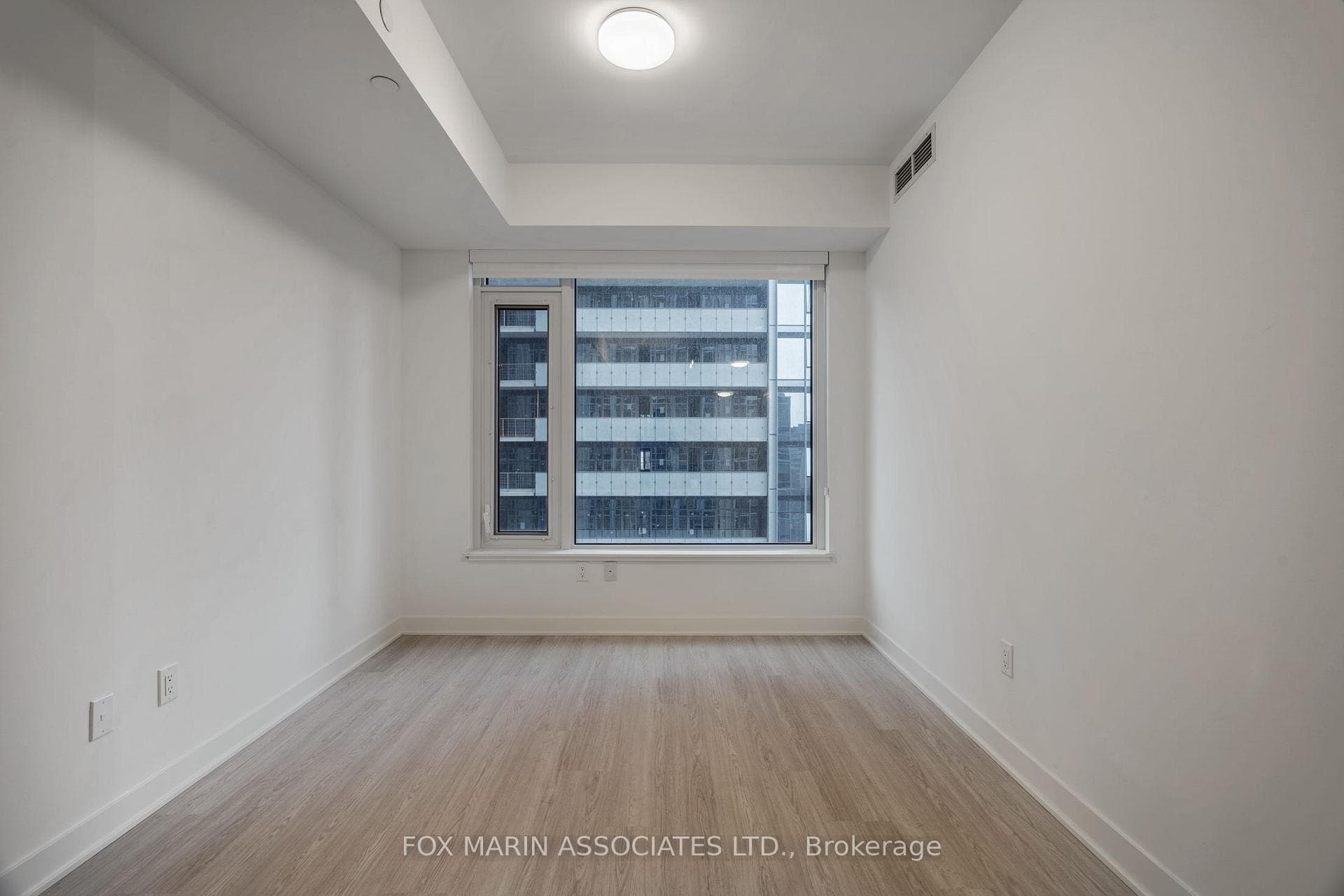 11 Yorkville Avenue Unit 802 photo 21