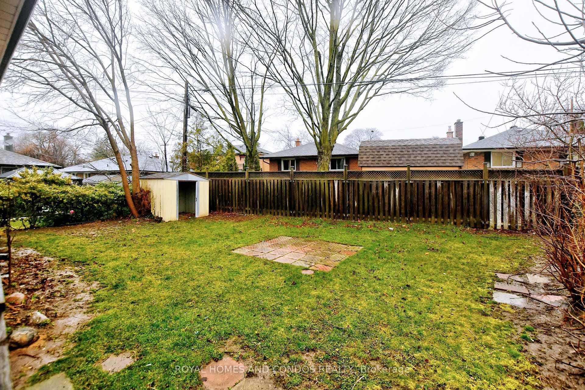 29 Manorwood Road photo 36