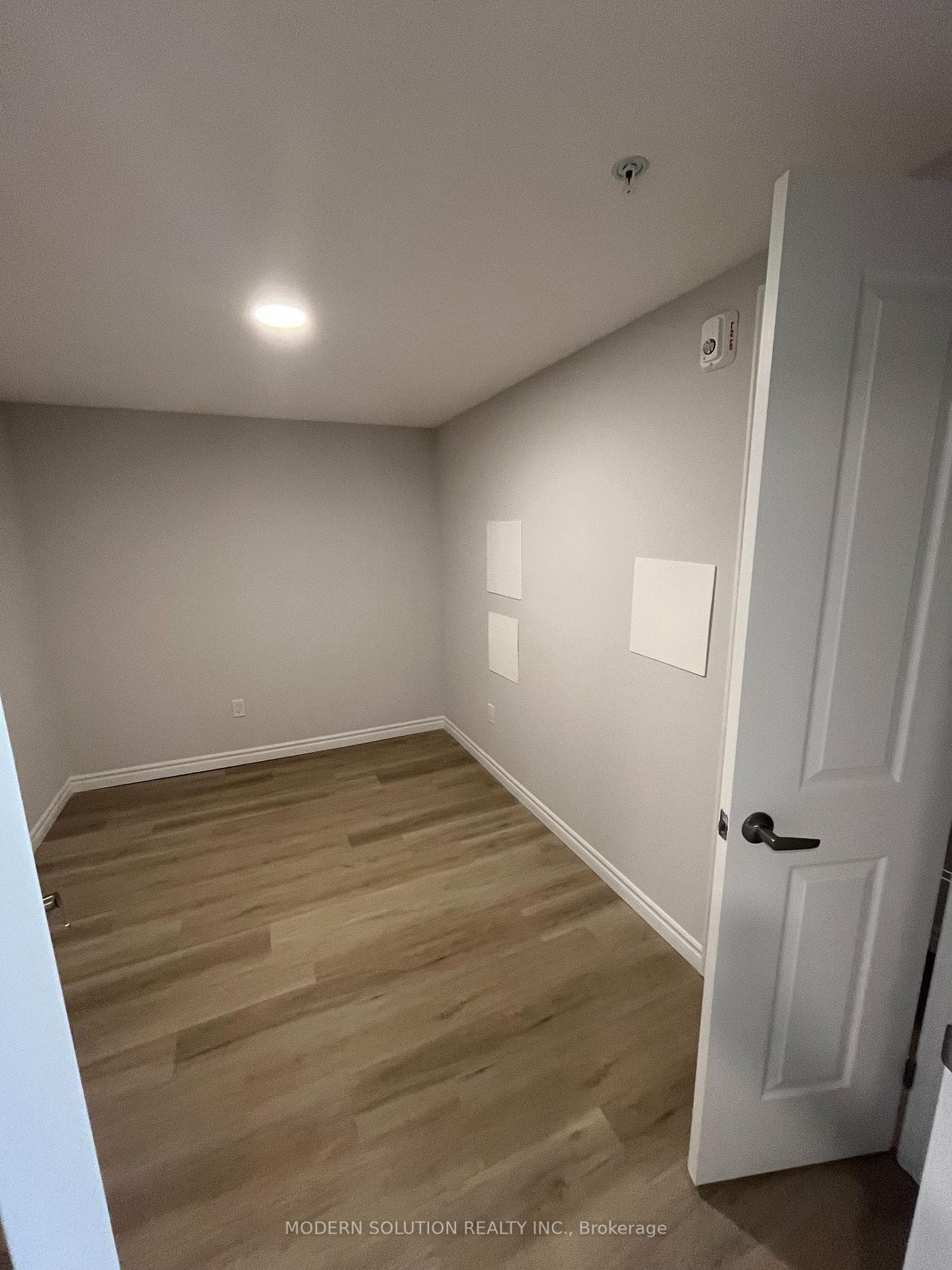 425 Watson Parkway Unit 907 photo 9