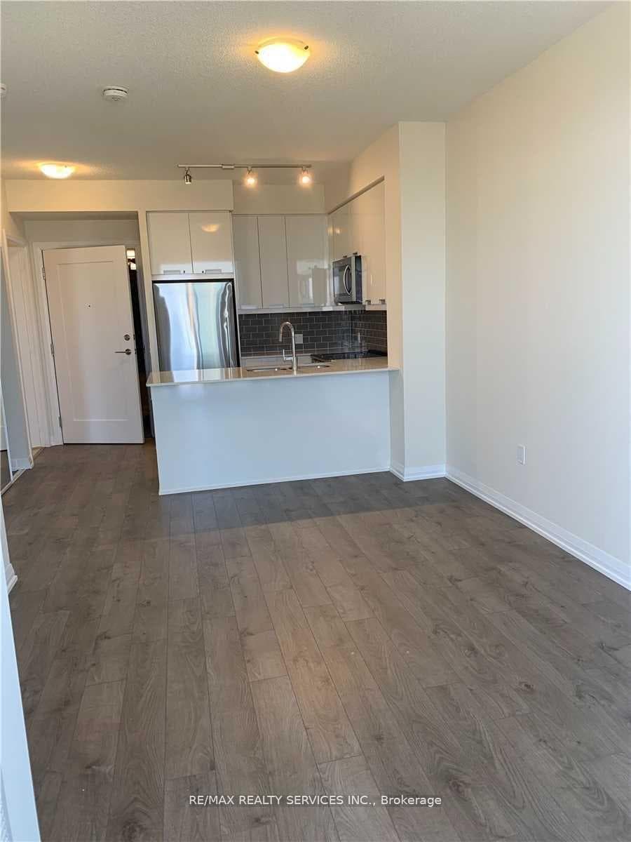 35 Watergarden Drive Unit 1812 photo 3