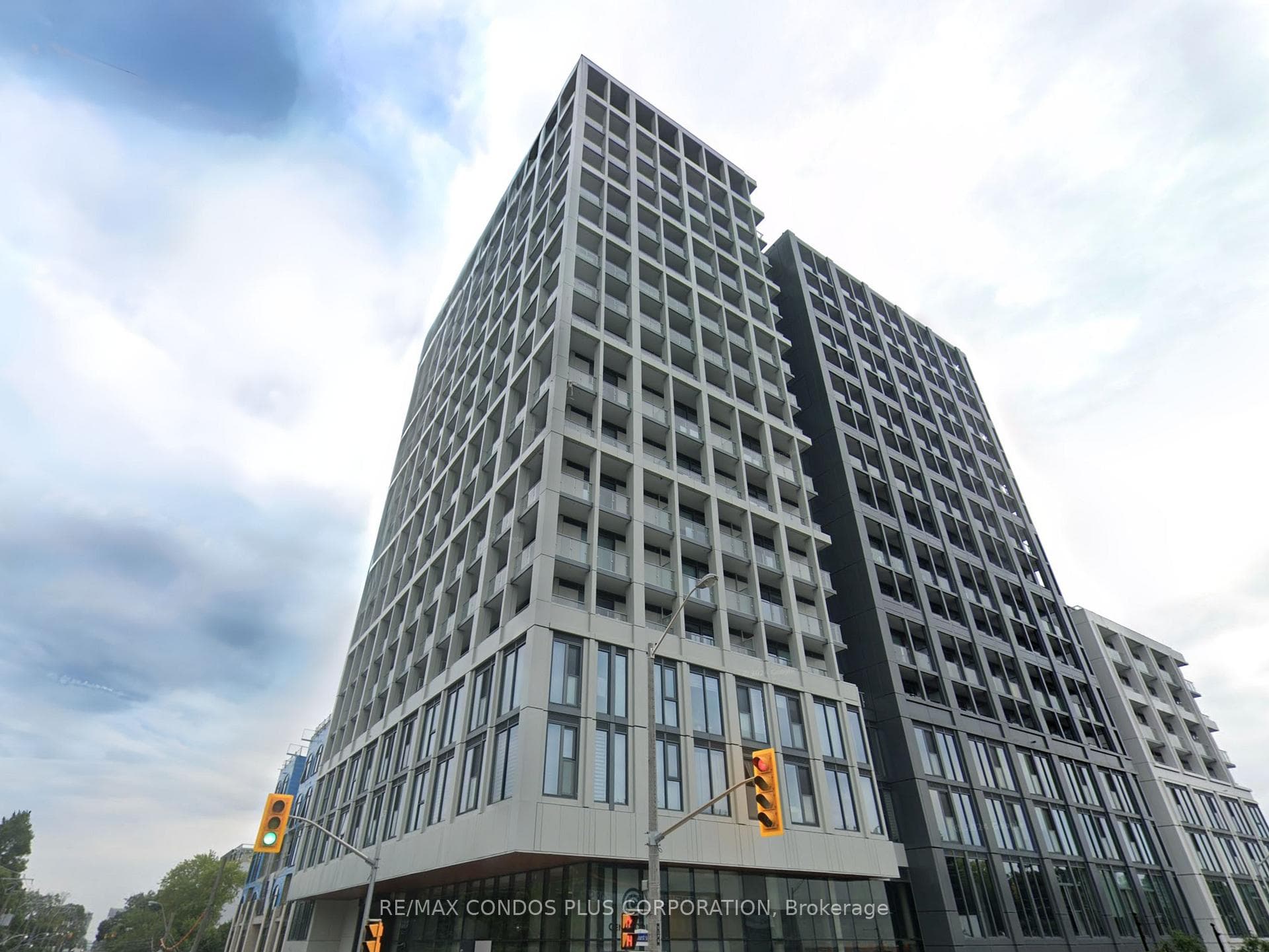 2020 Bathurst Street Unit 1117 photo 1