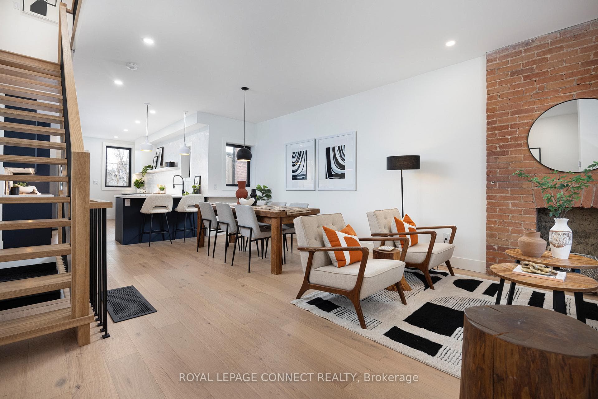 566 Gladstone Avenue photo 4