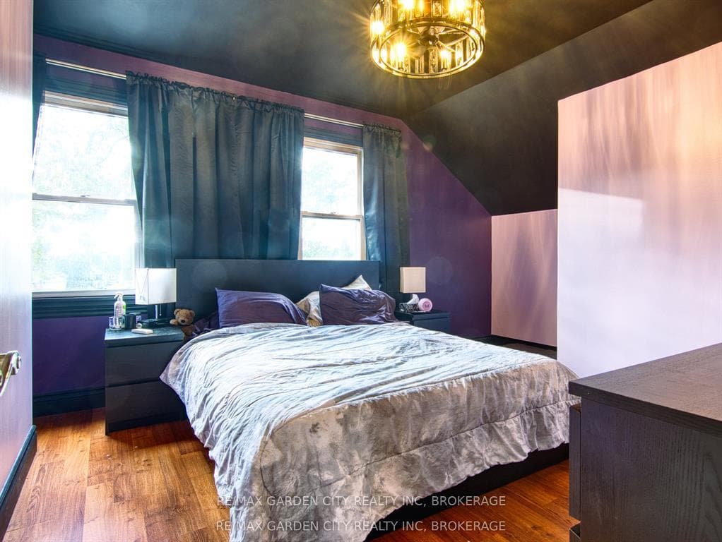 809 Steele Street photo 22