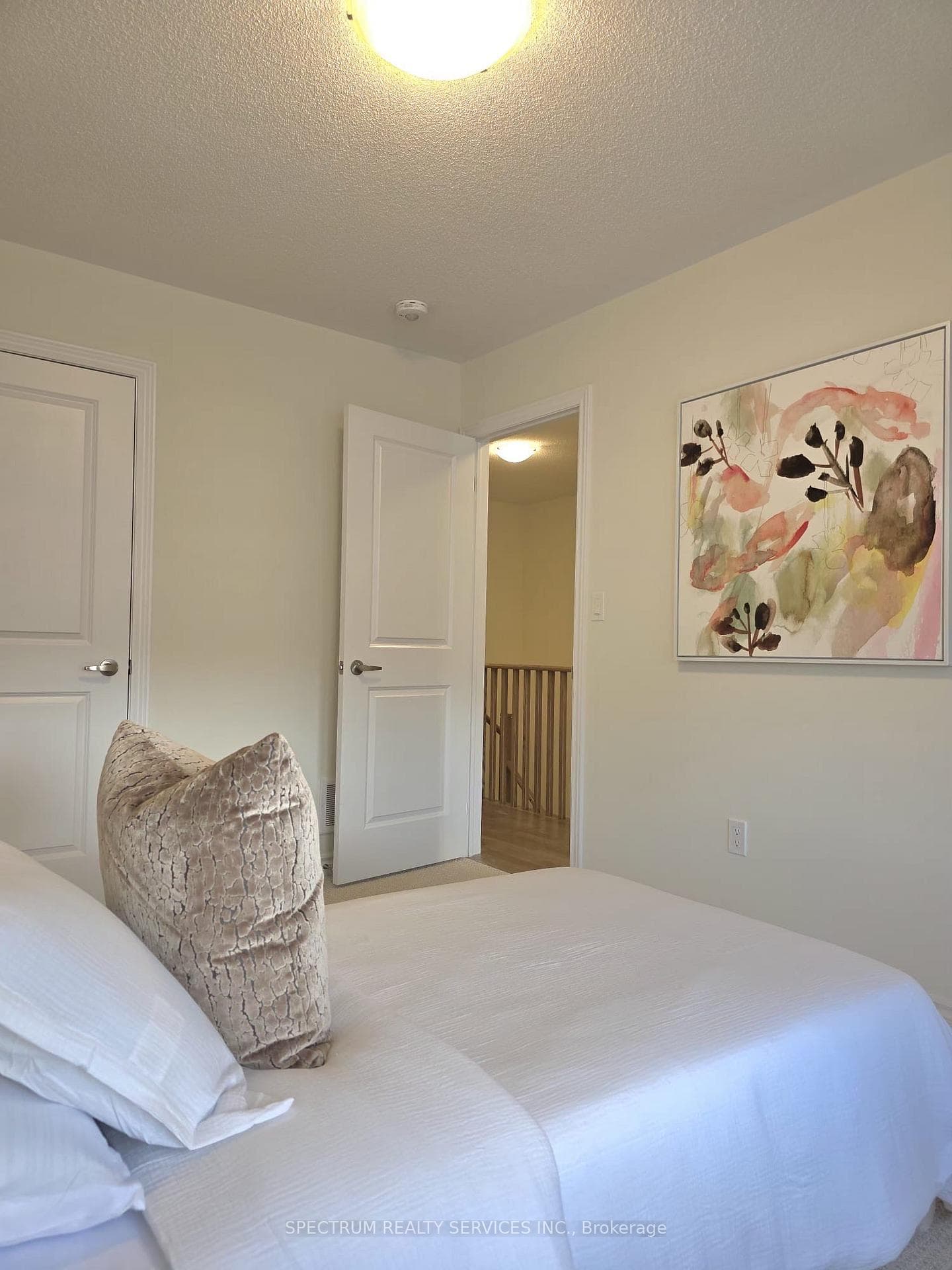 19 Inverness Way photo 22