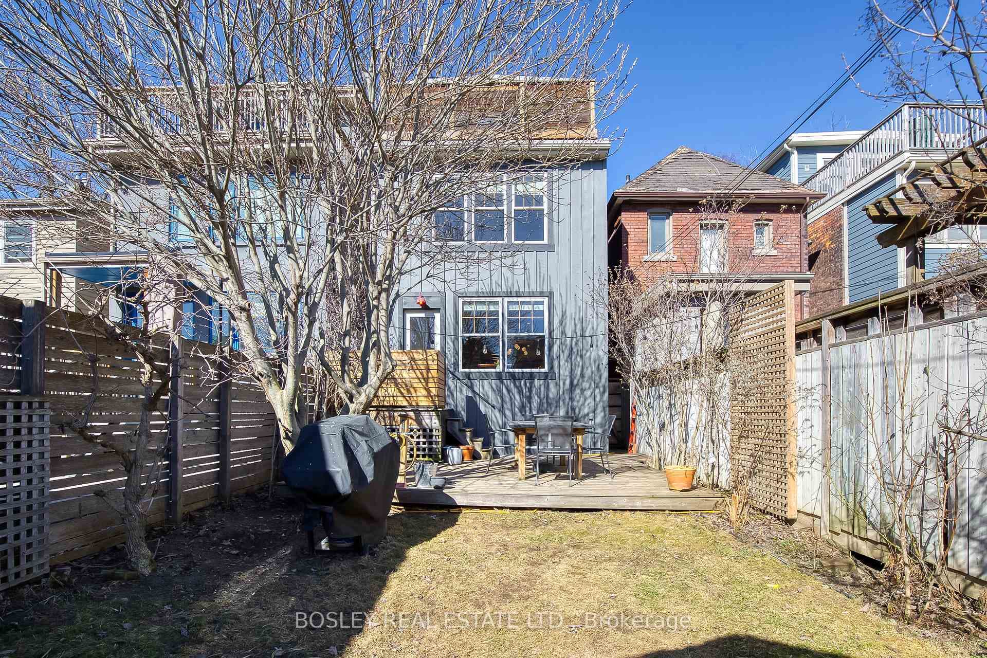 77 Fermanagh Avenue photo 40
