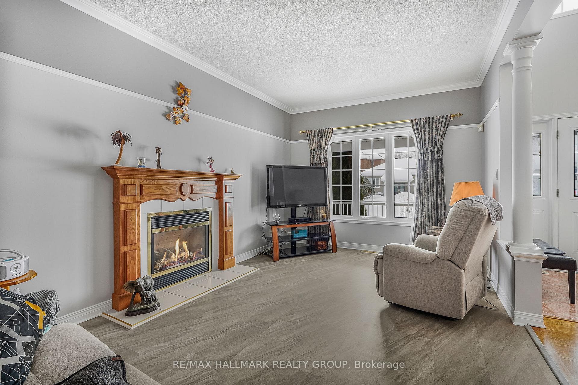 1103 DES PINS Avenue photo 10