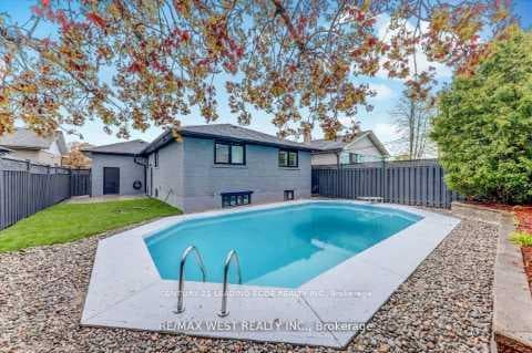2b Horizon Crescent photo 14